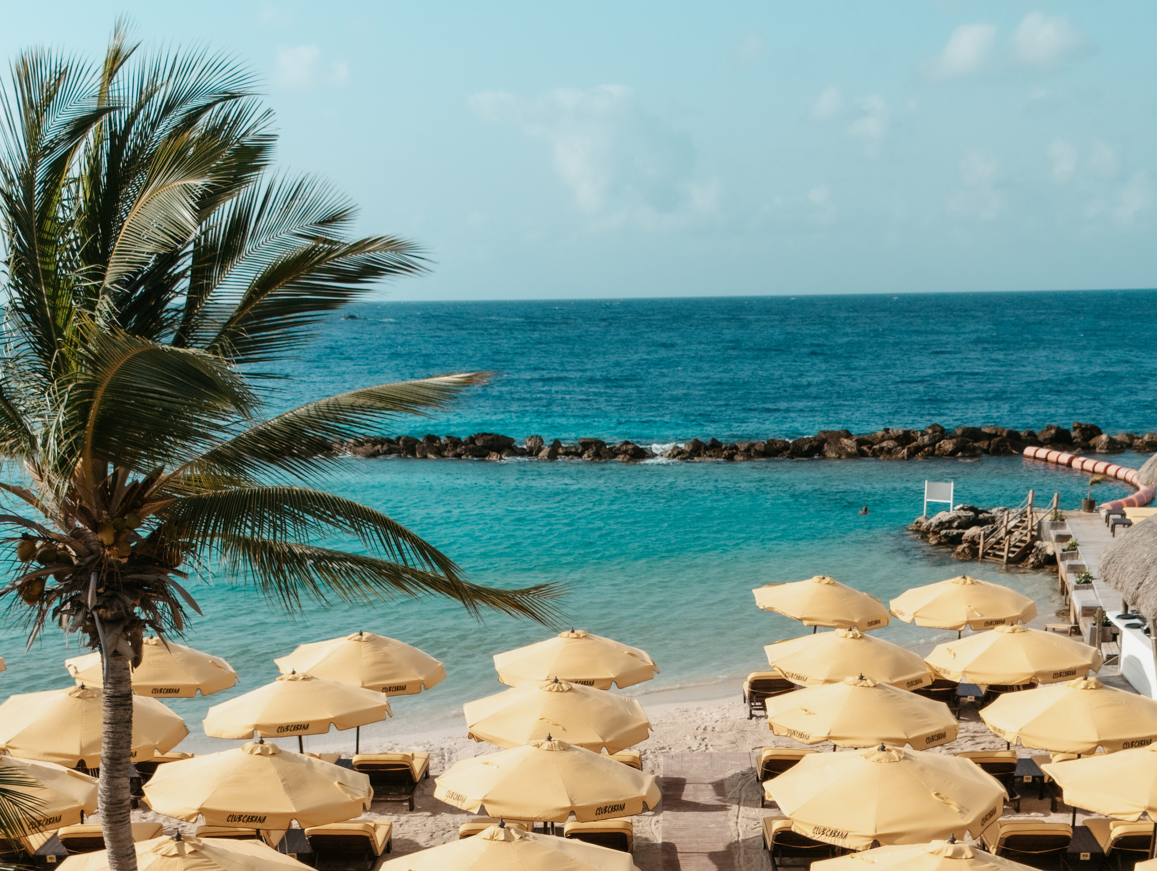 Acceso gratuito a la playa Cabana Beach Mambo Beach Curazao